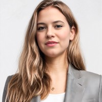 Julia Scheck