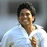 Velu R