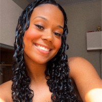 Ashley Santos De Oliveira
