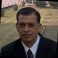 Ian D Lall