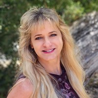 Kari M A Welch
