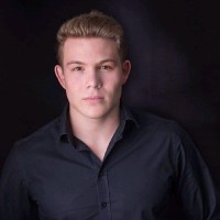 Aron Esser