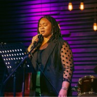 Essence Simmons