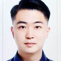 윤건웅