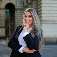 Larissa Pietrobon