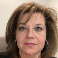 Rhonda Vila