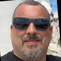 Neythen Facey MILT BA(Hons)