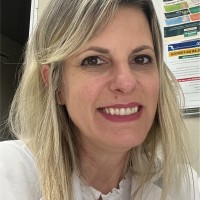 Regiane Peron Moretti