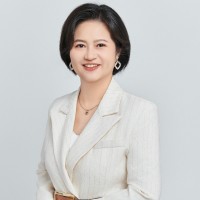 Vina C.