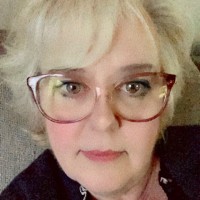Tracy Moore, Caib
