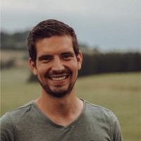 Lukas Macario
