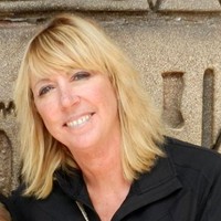 Denise Winn