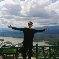 Nghia Le