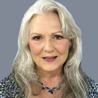 Suzanne Stroh
