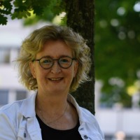 Caren Rooze