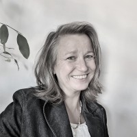 Angelika Ernst