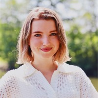 Daphne R.