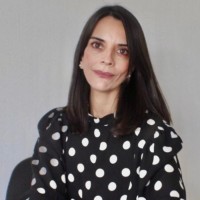 Dina Valencia.