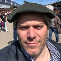 Nicolas Giglio Pose