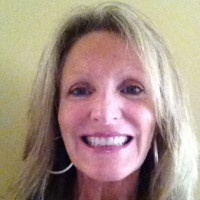 Ellen Decter