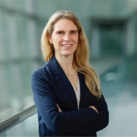 Sabine Steinbach, Cfa