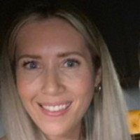 Stephanie Bourne