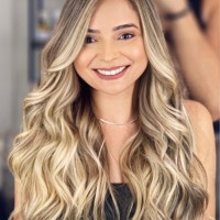 Nívia Leal