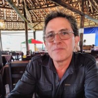 Valdir Oliveira