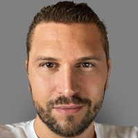 Bernhard Hude