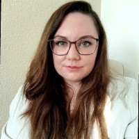 Alina S.