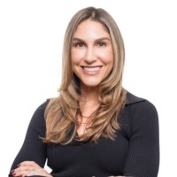 Demi Mallios, Mba