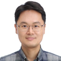 정재헌