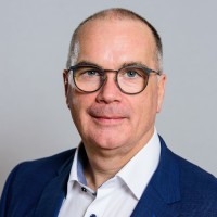 Uwe Neumann