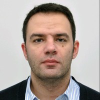 Kosta S.