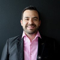 Roberto González