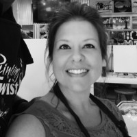 Anne Arnold