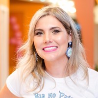 Renata Azeredo