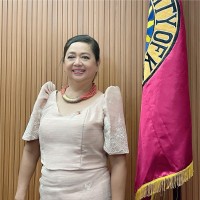Dr Cynthia Dela Cruz
