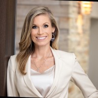 Lindsay Lewis, Cfre
