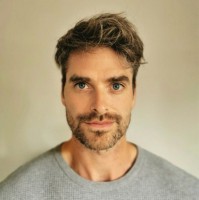 Simon Buxton