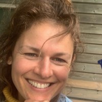 Yvonne van der Lee