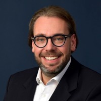 Dr. Christian P. Warth