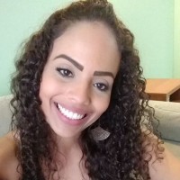 Camila Oliveira de Almeida