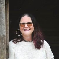Iris Hindle