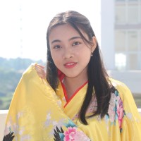 Thùy Nguyễn