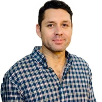 Daniel Veas Contreras