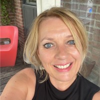 erna veenstra