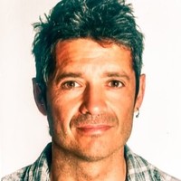 Eduardo González Santo tomás