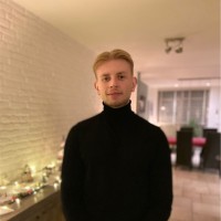 Lars Hoezen