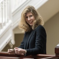 Dr Victoria Perry